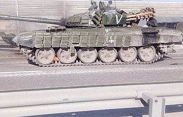 Два московитских танка Т-72 взлетели в воздух после удара ВСУ