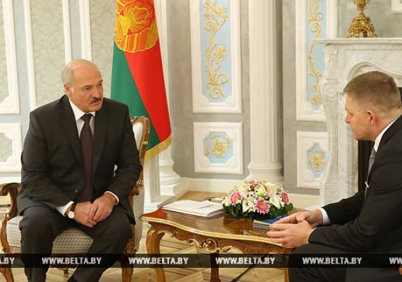 Лукашенко благодарен Словакии за нормализацию отношений Беларуси и ЕС