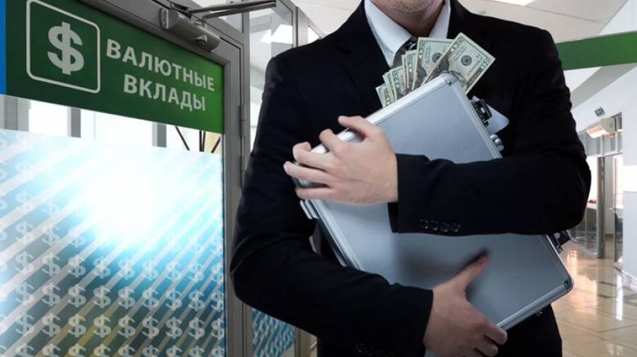 Лукашенко подписал указ, дающий право вводить любые валютные ограничения в стране