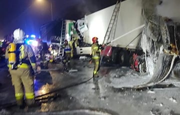 Под польской Ченстоховой столкнулись пять грузовиков
