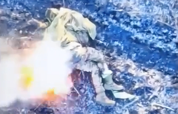 Московитский солдат попал в пикантную ситуацию после атаки украинского беспилотника