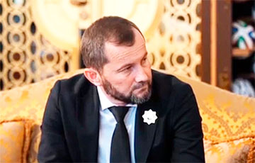 Министр просвещения Московии униженно представил Кадырову новый учебник Мединского
