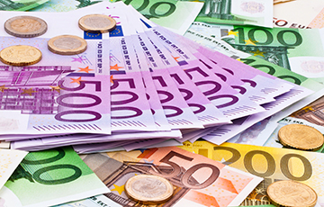 Курс евро впервые за полтора года превысил 73 российских рубля