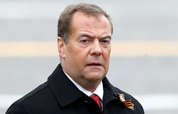 Медведев публично признал, что готовиться к поражению Московии в войне с Украиной