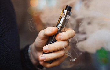 Более 15% беларусских школьников курят электронные сигареты