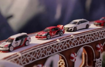 Audi выпустила праздничное видео с миниатюрными автомобилями