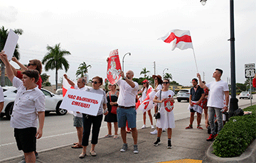 Во Флориде прошла акция солидарности с народом Беларуси