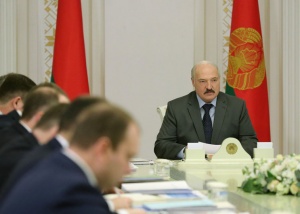 Лукашенко перед встречей с Путиным проводит совещание по нефти и газу