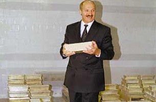 За полгода белорусы купили тонну золота