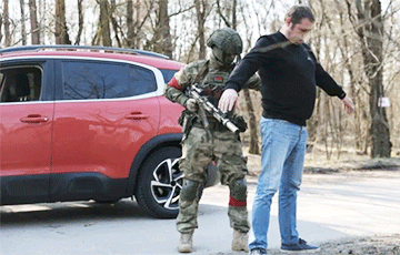 Беларусский спецназ стал досматривать машины на границе с РФ