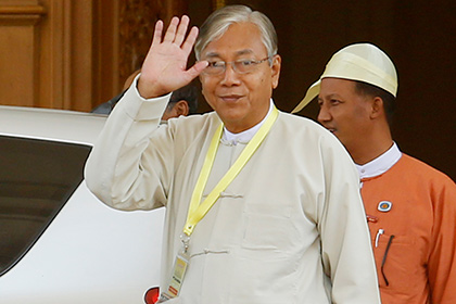 В Мьянме приведен к присяге первый после смены власти гражданский президент