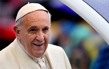 Папа Римский призвал к миру в новом году