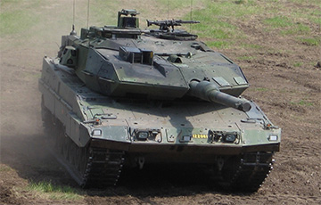 Forbes: Украина ведет бой с Московией за брошенные танки Strv 122
