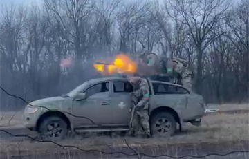 Видеофакт: Бойцы батальона имени Дудаева ликвидируют московитов из трофейного станкового пулемета