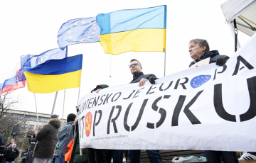 В Братиславе прошла акция протеста против визита Фицо в Москву