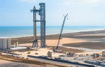 SpaceX собирает гигантскую ракету Starship