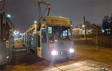 В Минске состоялся последний рейс уникального 26-метрового трамвая