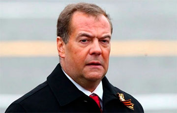 Медведев оправдал ядерный удар законами древнего Вавилона