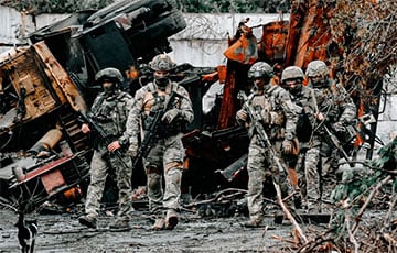 Украинские бойцы уничтожили ангар с московитской техников на Херсонщине