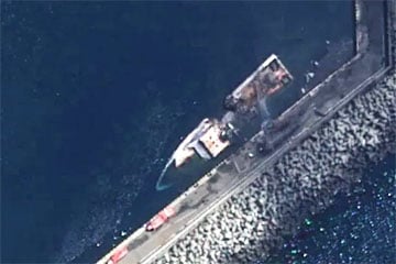 Опубликован спутниковый снимок затопленного московитского корабля