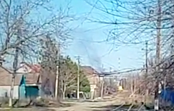 На московитской базе в Мариуполе вспыхнул пожар
