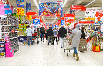 В Польше магазины смогут торговать только в одно воскресенье в месяц