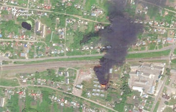 Удары дронов: появились снимки пожара на нефтебазе в Тамбовской области РФ