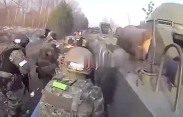 Кадыровцы бросают технику и бегут от выстрелов бойцов ВСУ