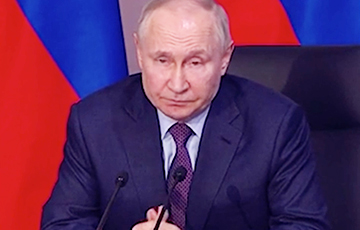 «Удар под дых»: нефтяные санкции США загоняют Путина в тупик