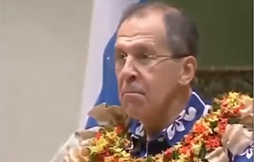 Лавров будет благодарно кланяться
