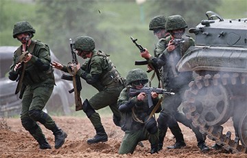 Беларусская армия отрабатывает «разгром противника» на учениях