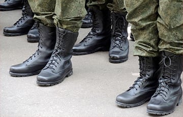 Беларусам звонят из военных частей, чтобы узнать их размеры одежды и обуви