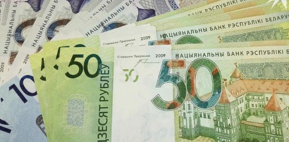 В Минтруда рассказали, кому положены выплаты в 6267 рублей