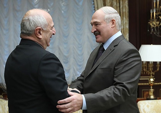 Лукашенко – послу Грузии: Жду встречи с новым президентом