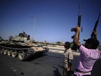 При штурме Триполи убиты 1300 человек