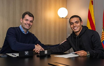 «Барселона» подписала контракт с Рональдиньо-младшим
