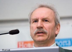 Валерий Карбалевич: 2014 год будет очень тяжелым для Лукашенко