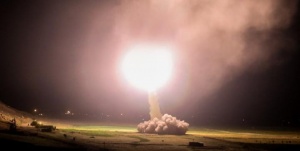 Иран выпустил более 10 ракет на американские объекты в Ираке