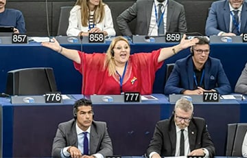 Промосковитскую евродепутатку выгнали с заседания Европарламента