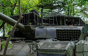 Бойцы ВСУ затрофеили два московитских танка и БМП
