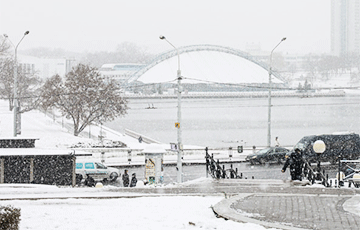 В Минске пошел ледяной дождь
