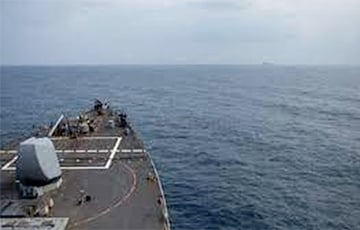 Военный корабль Греции отразил атаку дронов хуситов в Красном море