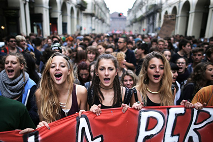80 тысяч студентов в Италии вышли на митинги против реформ Ренци
