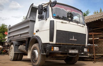 Беларусский МАЗ жалуется на китайцев и московитов