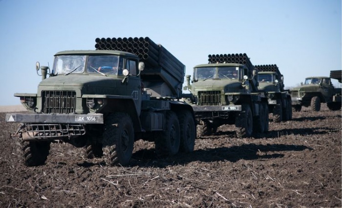 Начался отвод вооружения из Донбасса