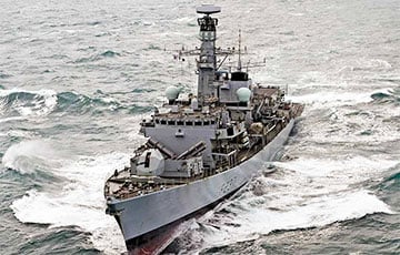 Британский фрегат взял под контроль подводные лодки РФ в Северном море