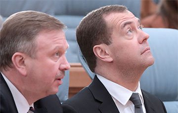 Кобяков обсудит с Медведевым 28 вопросов