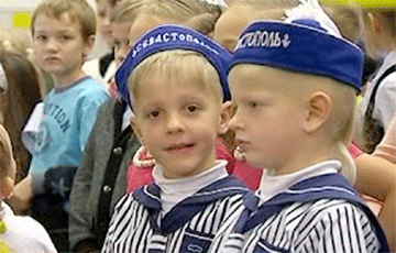 Двойняшки и близнецы съехались на фестиваль в Минске