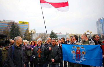 Перед началом молебна в Минске были задержаны активисты «Европейской Беларуси» Шарендо и Черняк
