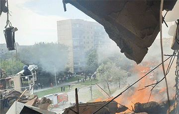 Московия ударила ракетами по многоэтажке и учебному заведению в Кривом Роге